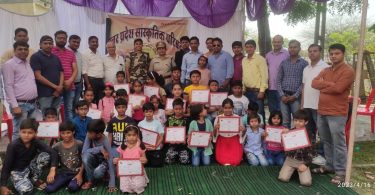 Coloring drawing competition for creative development in children