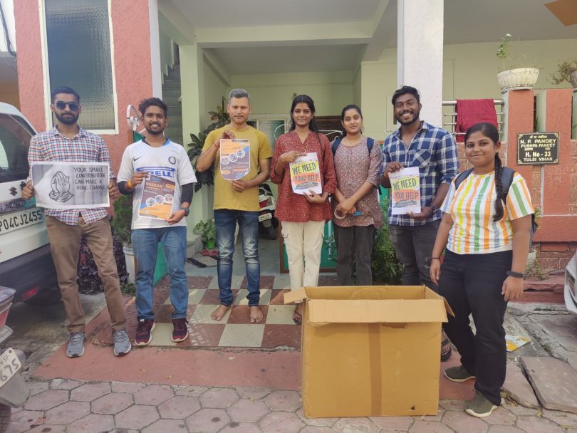 These guardians of society are awakening the awareness of education by selling garbage