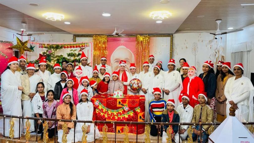 May everyone's life be filled with divine qualities like a Christmas tree.